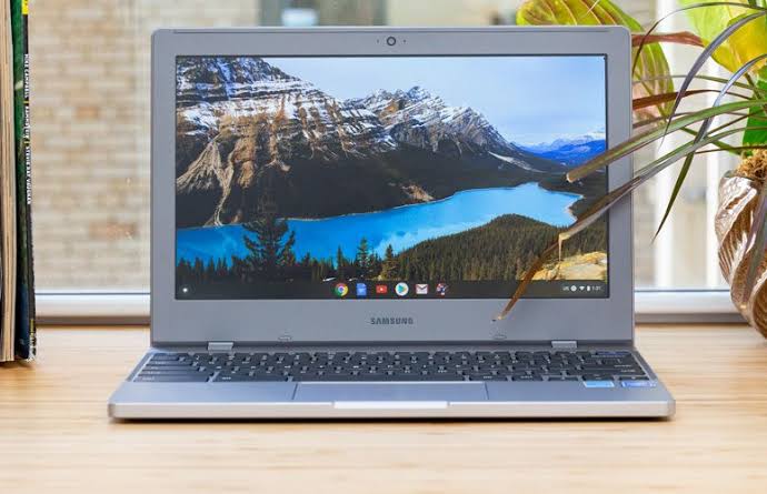 Samsung XE310XBA-K02US Chromebook 4